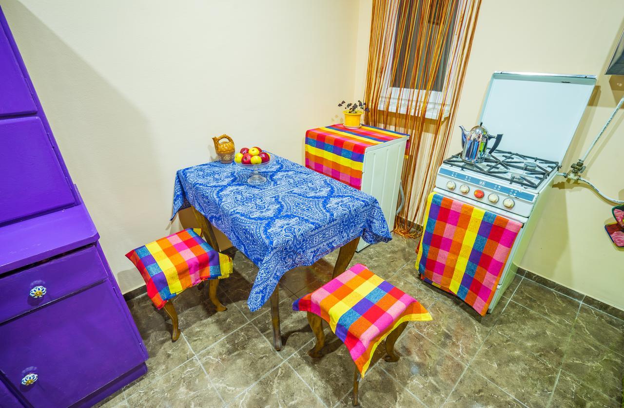 Zgarbi Hostel Тбилиси Экстерьер фото