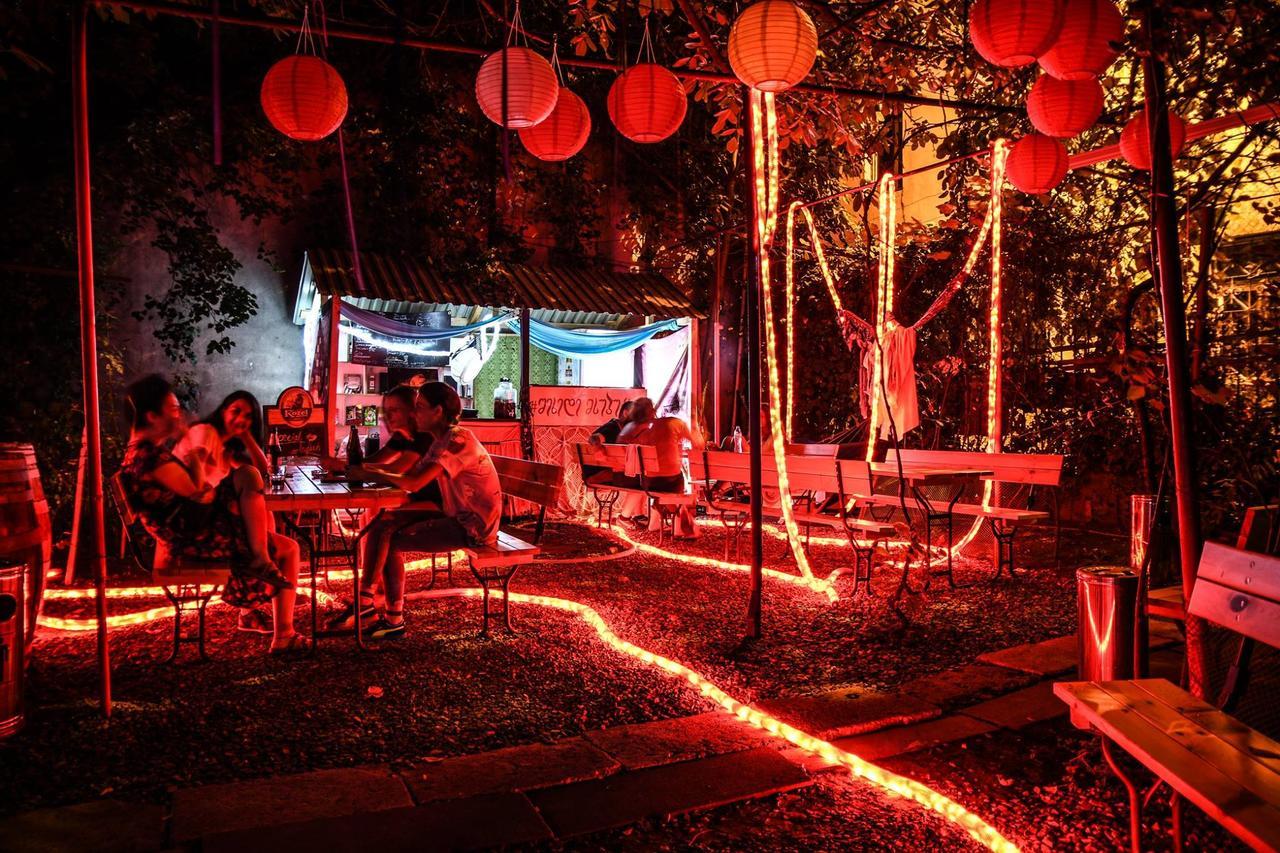 Zgarbi Hostel Тбилиси Экстерьер фото